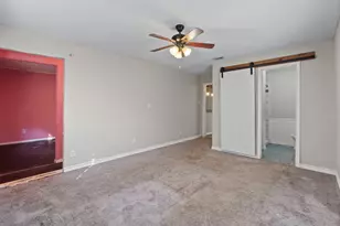 1130 Alvarado St, Cleburne, TX 76031 - Photo 16