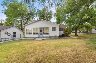 207 S Erath, Meridian, TX 76665 - Photo 20