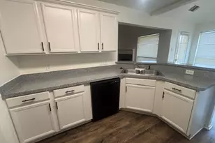 1024 Carlin Ln, Burleson, TX 76028 - Photo 10