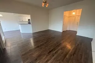 1024 Carlin Ln, Burleson, TX 76028 - Photo 2