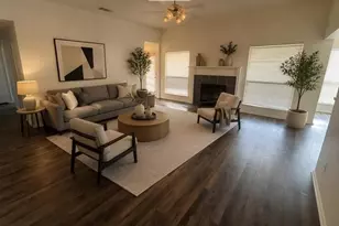 1024 Carlin Ln, Burleson, TX 76028 - Photo 4