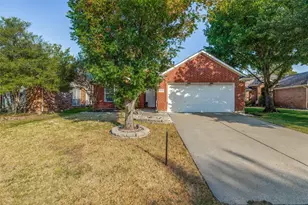 2529 Persimmon Dr, Little Elm, TX 75068 - Photo 2