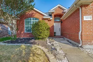 2529 Persimmon Dr, Little Elm, TX 75068 - Photo 4
