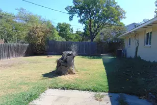 3655 Pallos Verdas Dr, Dallas, TX 75229 - Photo 12