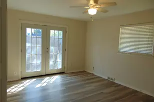 3655 Pallos Verdas Dr, Dallas, TX 75229 - Photo 10