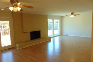 3655 Pallos Verdas Dr, Dallas, TX 75229 - Photo 4