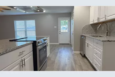 5224 Marks Circle, The Colony, TX 75056 - Photo 6