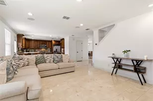 2119 Edgewood Dr, Grand Prairie, TX 75052 - Photo 8
