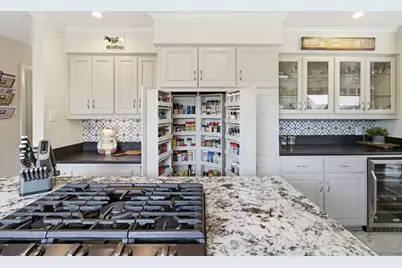 905 Crowley Road, Arlington, TX 76012 - Photo 20