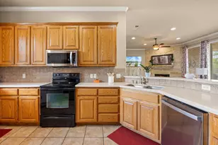 2804 Tour Ct, Granbury, TX 76049 - Photo 10