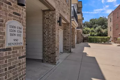 950 Henderson Street #1214, Fort Worth, TX 76102 - Photo 2