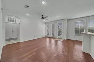 950 Henderson St, Fort Worth, TX 76102 - Photo 10