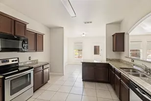 6144 Nathan Creek Dr, Fort Worth, TX 76179 - Photo 4