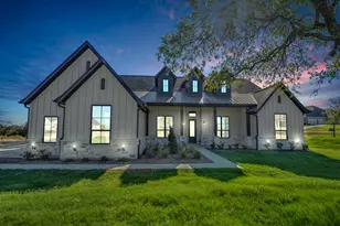 740 Burr Oak Ln, Weatherford, TX 76085 - Photo 1