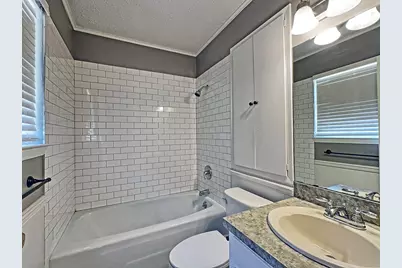 806 Humphrey Street, Athens, TX 75751 - Photo 8