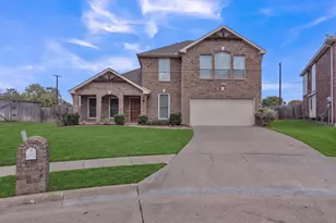 321 Carissa Ct, Mesquite, TX 75150 - Photo 2