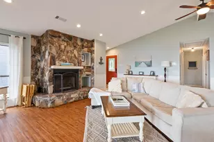 124 Harbor Dr, Gun Barrel City, TX 75156 - Photo 6