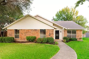 193 Simmons Dr, Coppell, TX 75019 - Photo 2