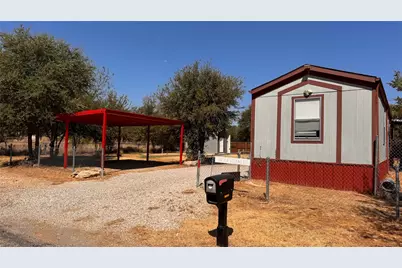 2804 Cedarhill Street, Granbury, TX 76048 - Photo 1