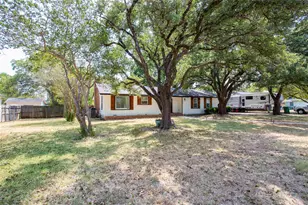 1132 W 8th St, McGregor, TX 76657 - Photo 28