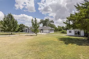 161 Laurie Ln, Waxahachie, TX 75165 - Photo 24