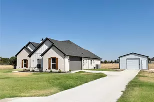 1013 Sabrina Ct, Weatherford, TX 76085 - Photo 2