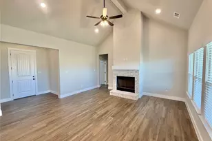 1013 Sabrina Ct, Weatherford, TX 76085 - Photo 8