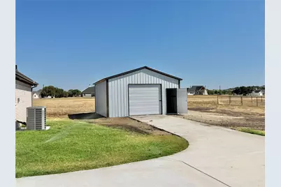 1013 Sabrina Court, Weatherford, TX 76085 - Photo 4