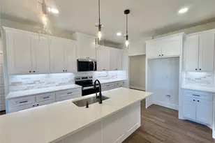 1013 Sabrina Ct, Weatherford, TX 76085 - Photo 12