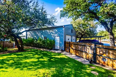 212 Quiten Lane, Possum Kingdom Lake, TX 76450 - Photo 10