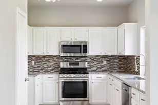 344 Parkview Dr, Hurst, TX 76053 - Photo 16