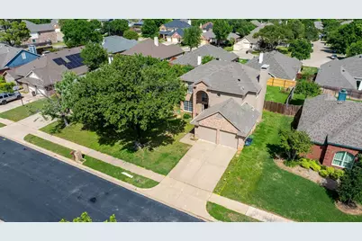 344 Parkview Drive, Hurst, TX 76053 - Photo 32