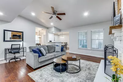 4520 Inman Drive, The Colony, TX 75056 - Photo 4