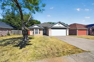 1137 Darren Dr, Burleson, TX 76028 - Photo 1