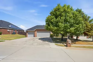 513 Northbrook Ave, Oak Point, TX 75068 - Photo 2