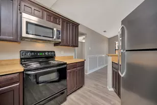 4210 Meadow Park Dr, Arlington, TX 76017 - Photo 12