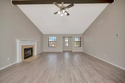 4210 Meadow Park Drive, Arlington, TX 76017 - Photo 4