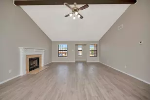4210 Meadow Park Dr, Arlington, TX 76017 - Photo 4