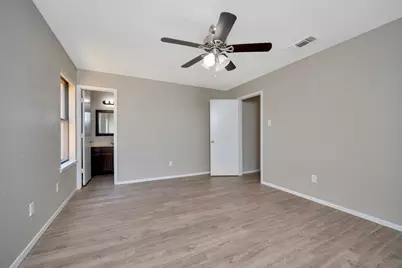 4210 Meadow Park Drive, Arlington, TX 76017 - Photo 18