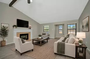 4210 Meadow Park Dr, Arlington, TX 76017 - Photo 2