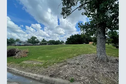 2309 Meadows Lane, Sherman, TX 75092 - Photo 6