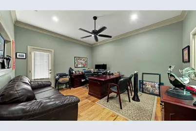 207 Eastridge Road, Granbury, TX 76049 - Photo 4