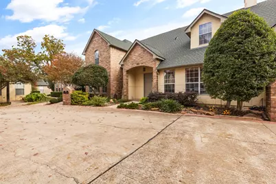 5875 Pecan Chase, Benbrook, TX 76132 - Photo 2