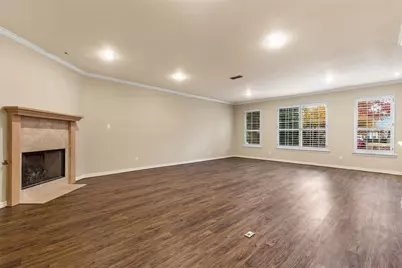 5875 Pecan Chase, Benbrook, TX 76132 - Photo 4