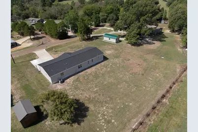 142 Vz County Road 4830, Ben Wheeler, TX 75754 - Photo 2