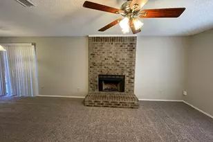 5601 Hearthwood Ct, Arlington, TX 76016 - Photo 2