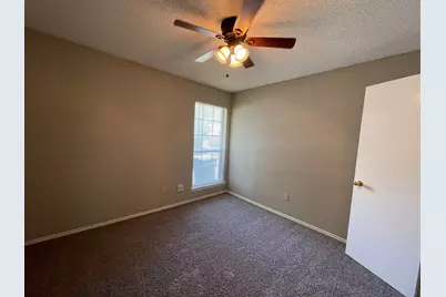 5601 Hearthwood Court, Arlington, TX 76016 - Photo 8