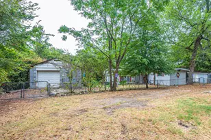 143 Vista Ridge Dr, Mabank, TX 75156 - Photo 2