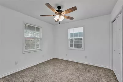 5504 James Avenue, Fort Worth, TX 76115 - Photo 6