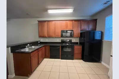 910 Glenn Crossett Street, Arlington, TX 76010 - Photo 4